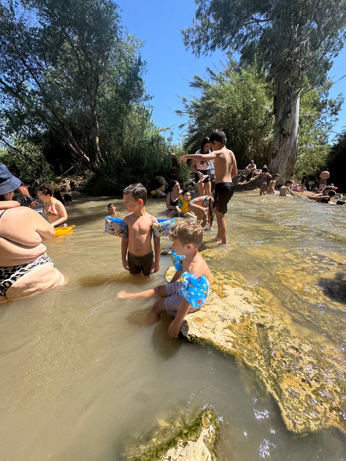 המפל הנסתר פתח תקווה - צילום מהמקום