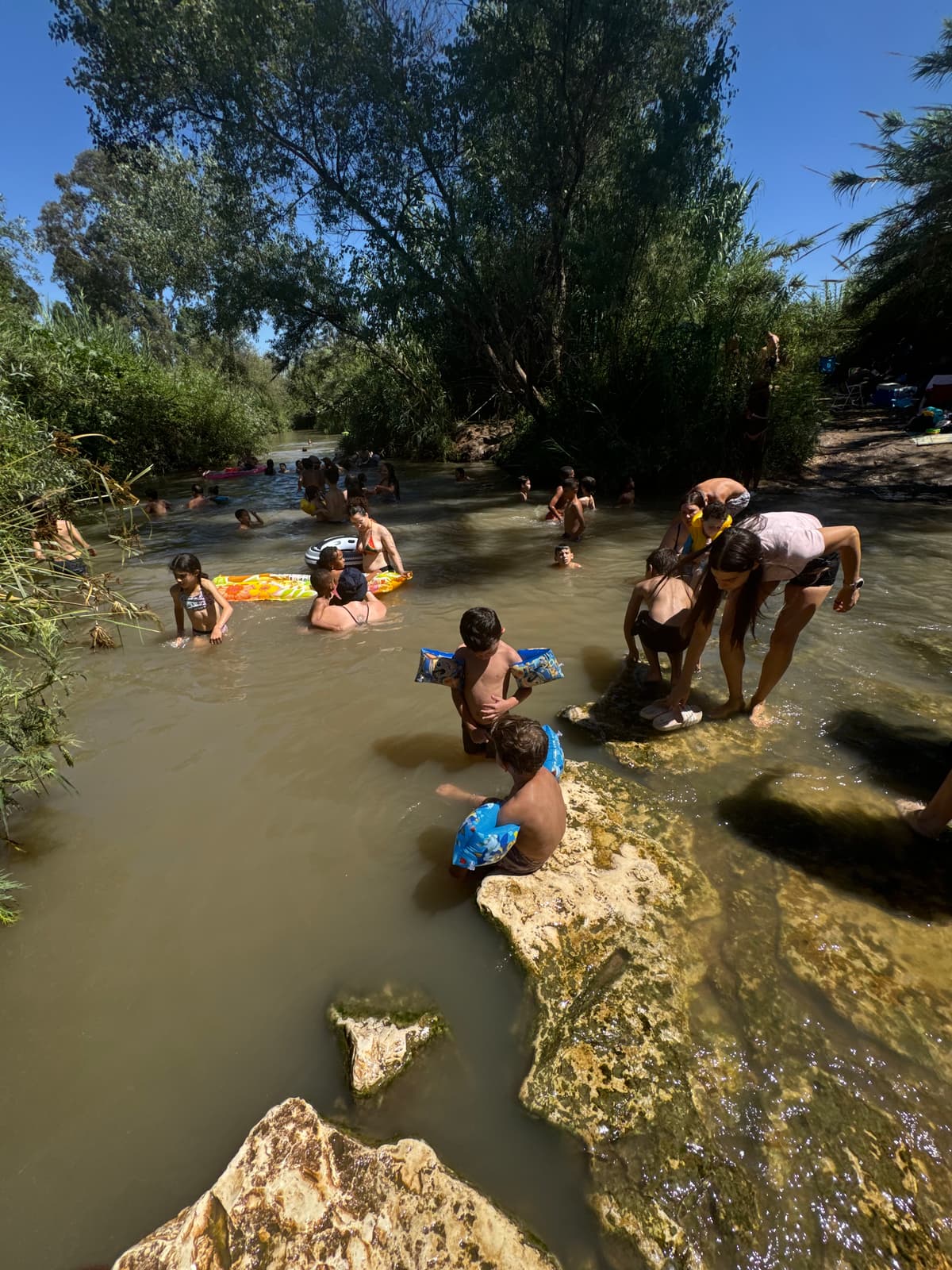 המפל הנסתר פתח תקווה - צילום מהמקום